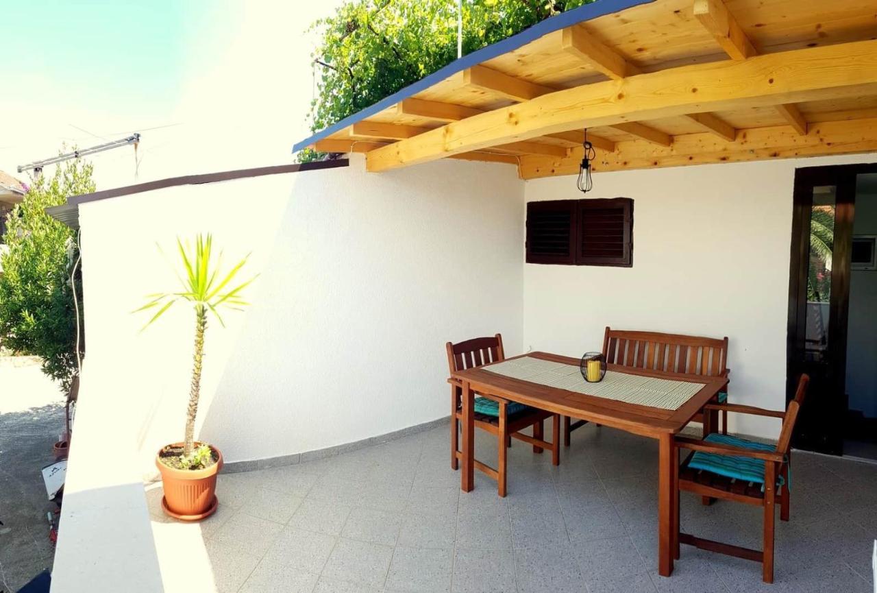 Apartmani Tina Jelsa  Dış mekan fotoğraf